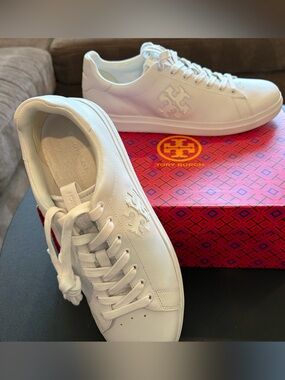 NWT Tory Burch White Leather Howell Court Sneakers